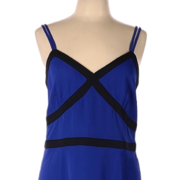 BEBE Casual Dress Size 10 Blue Black Sleeveless V-Neck Knee Length NEW $79 - Picture 3 of 6